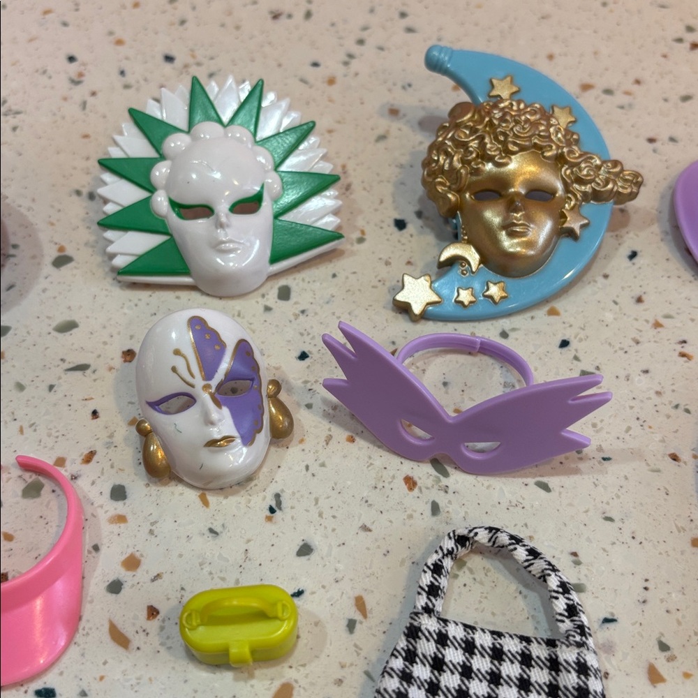 Vintage‎ 90s Barbie Fashion Accessories Set Lot Fancy Masks, Disney, Purses